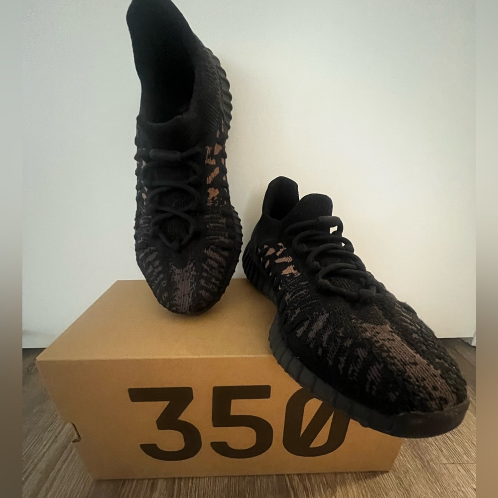 Yeezy 350 Knit / CMPCT. Black and brown. Men’s 8.
